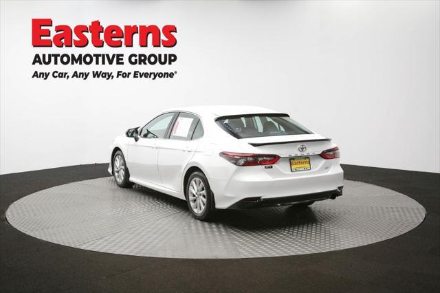 Photo of 2022 White Toyota Camry