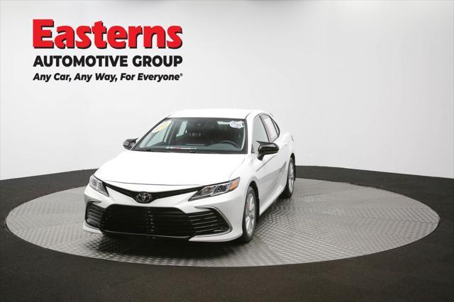 Photo of 2022 White Toyota Camry