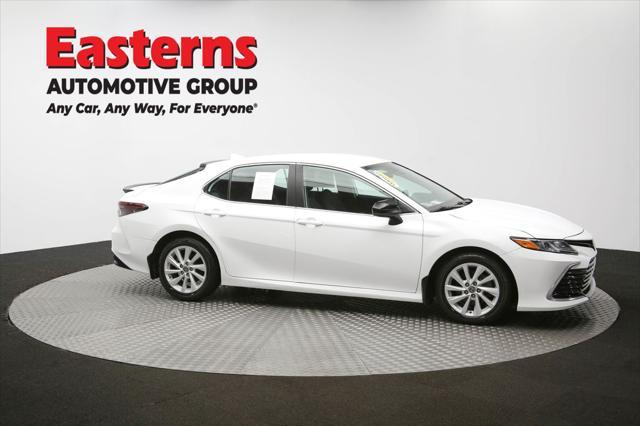 Photo of 2022 White Toyota Camry