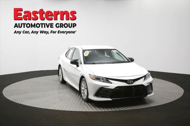 Photo of 2022 White Toyota Camry