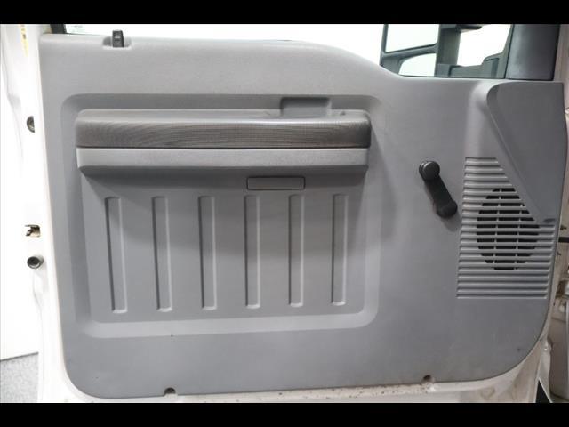 Photo of 2014 White Ford F-450