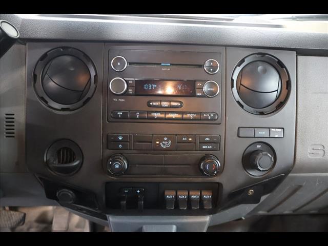 Photo of 2014 White Ford F-450