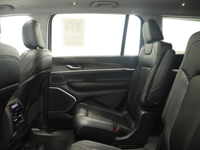 Photo of 2021 Gray Jeep Grand Cherokee L