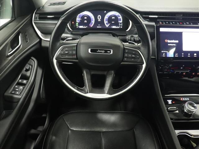 Photo of 2021 Gray Jeep Grand Cherokee L