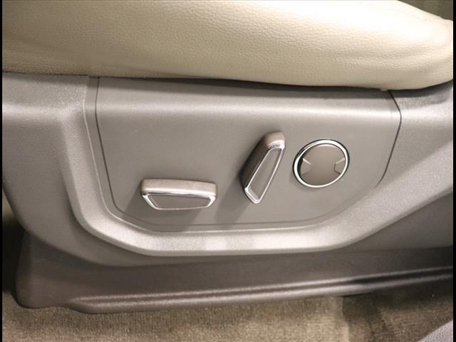 Photo of 2020 Black Ford Expedition