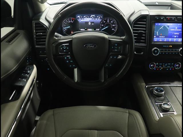 Photo of 2020 Black Ford Expedition