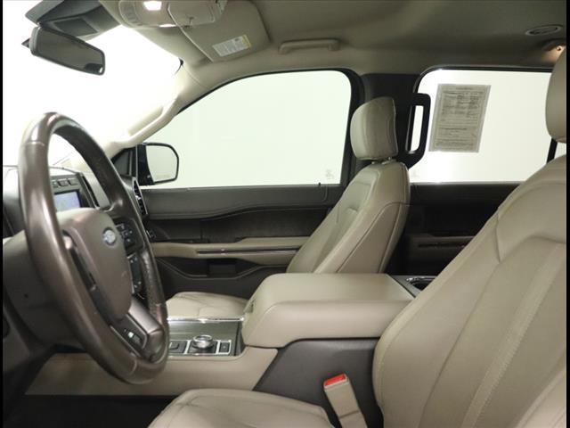 Photo of 2020 Black Ford Expedition
