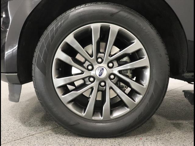 Photo of 2020 Black Ford Expedition