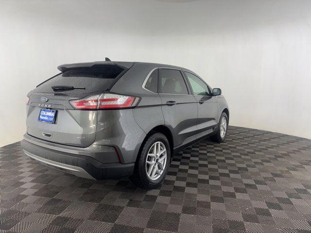 Photo of 2024 Carbonized Gray Metallic Ford Edge