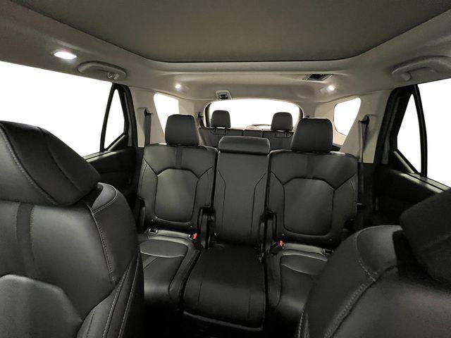Photo of 2025 Radiant Red Metallic II Honda Pilot