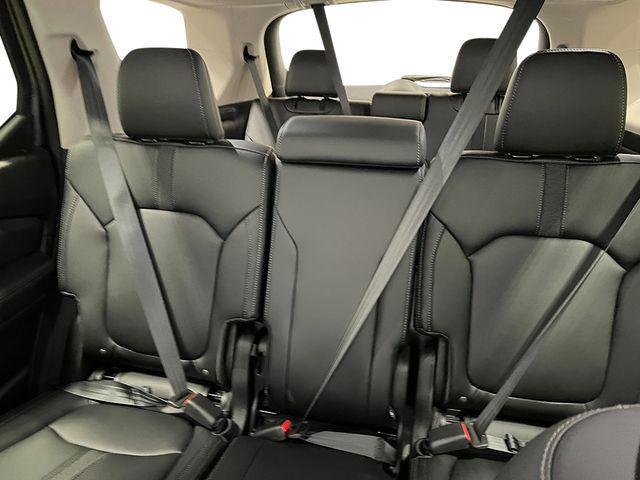 Photo of 2025 Radiant Red Metallic II Honda Pilot