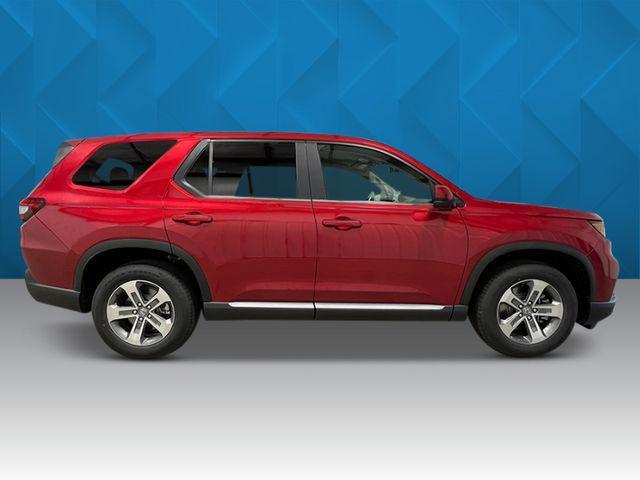 Photo of 2025 Radiant Red Metallic II Honda Pilot