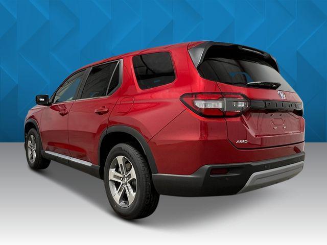 Photo of 2025 Radiant Red Metallic II Honda Pilot