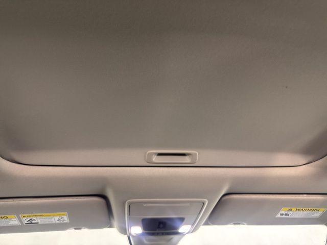 Photo of 2025 Platinum White Pearl Honda CR-V