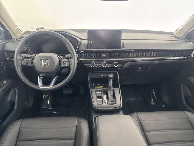 Photo of 2025 Platinum White Pearl Honda CR-V