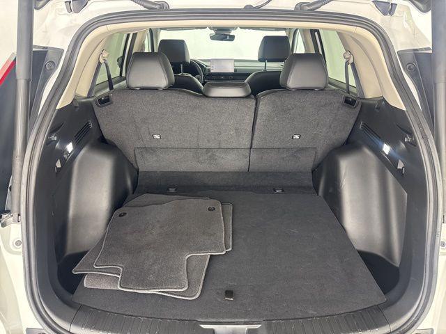 Photo of 2025 Platinum White Pearl Honda CR-V