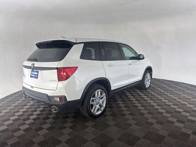 Photo of 2024 Platinum White Pearl Honda Passport