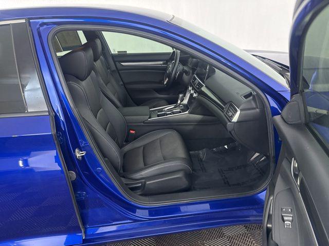 Photo of 2019 Still Night Pearl Honda Accord