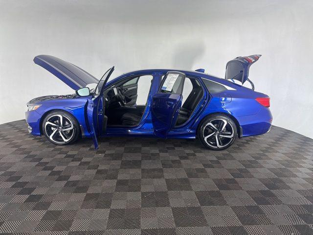 Photo of 2019 Still Night Pearl Honda Accord