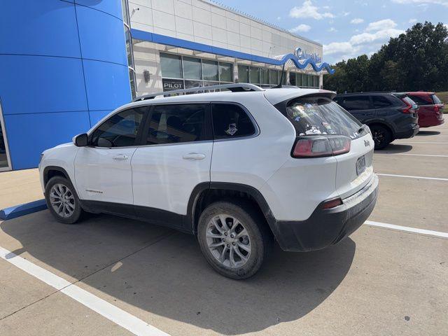 Photo of 2019 Bright White Clearcoat Jeep Cherokee