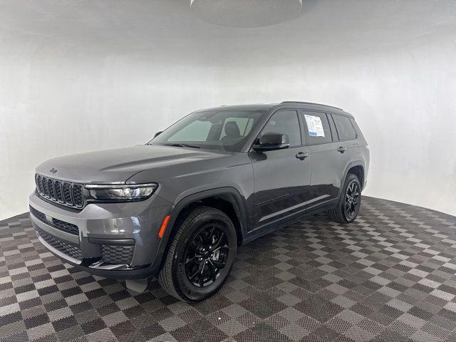 Photo of 2024 Baltic Gray Metallic Clearcoat Jeep Grand Cherokee L