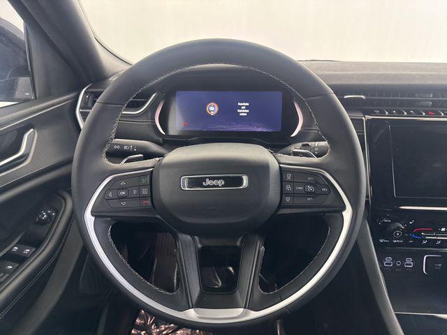 Photo of 2024 Baltic Gray Metallic Clearcoat Jeep Grand Cherokee L