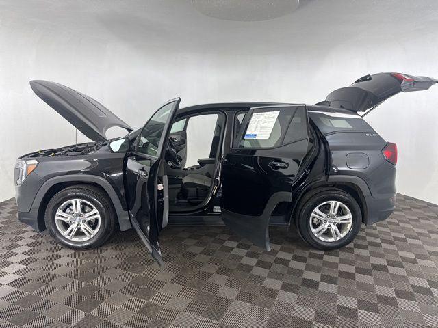Photo of 2024 Ebony Twilight Metallic GMC Terrain