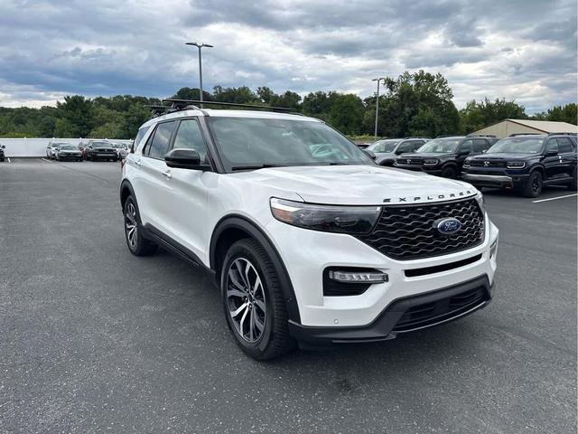 Photo of 2020 Star White Metallic Tri-Coat Ford Explorer