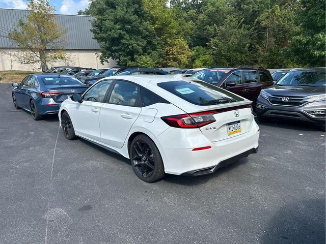 Photo of 2025 Platinum White Pearl Honda Civic