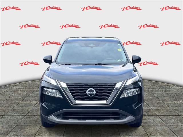 Photo of 2023 Super Black Nissan Rogue