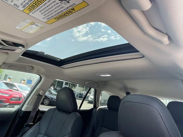Photo of 2023 Ice Silver Metallic Subaru Outback