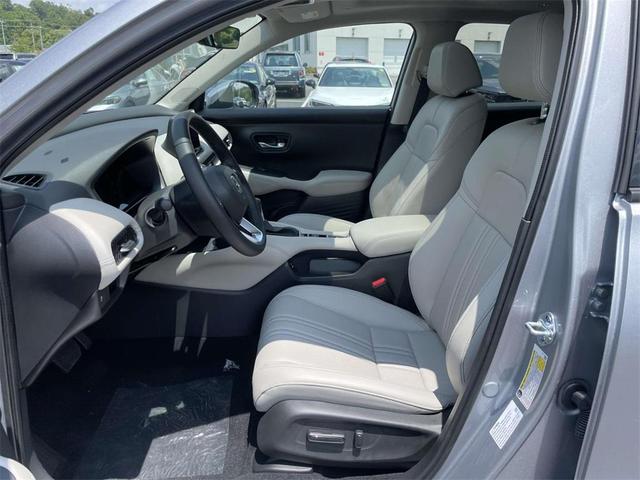 Photo of 2026 Solar Silver Metallic Honda HR-V