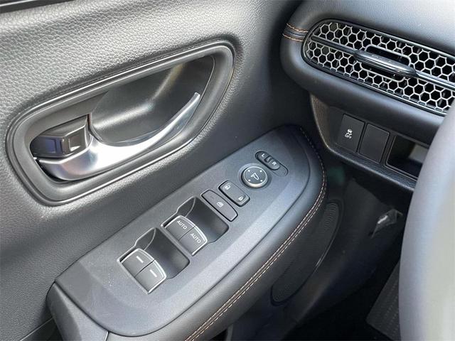 Photo of 2026 Crystal Black Pearl Honda HR-V