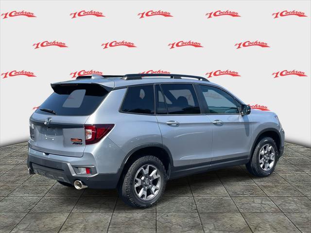 Photo of 2022 Lunar Silver Metallic Honda Passport