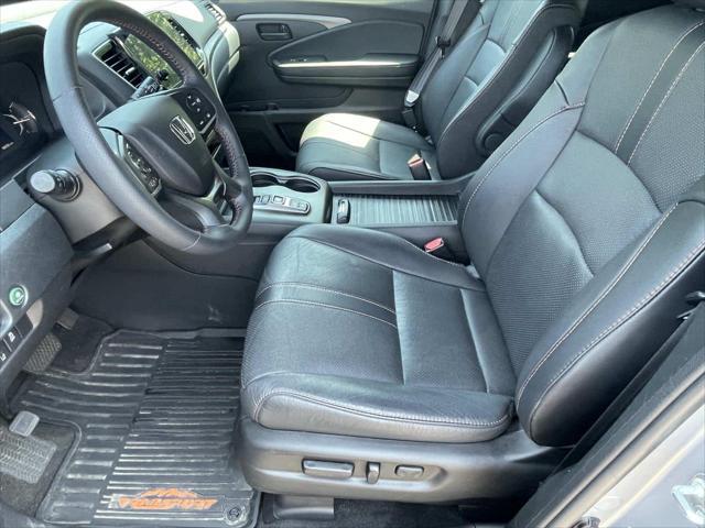 Photo of 2022 Lunar Silver Metallic Honda Passport
