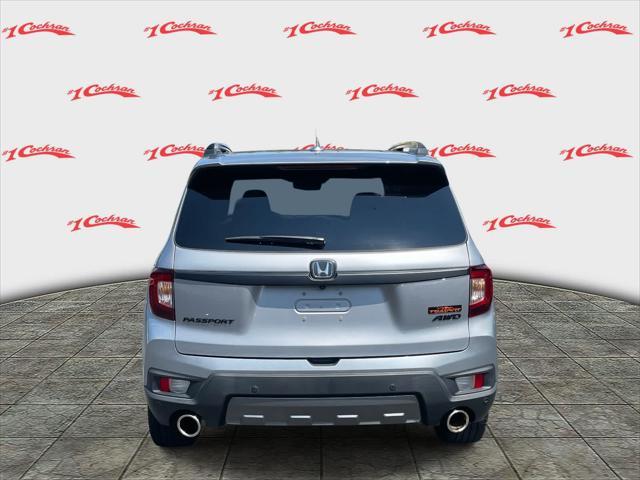 Photo of 2022 Lunar Silver Metallic Honda Passport