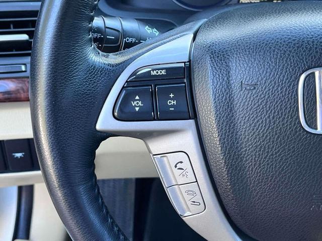 Photo of 2010 White Diamond Pearl Honda Accord Crosstour