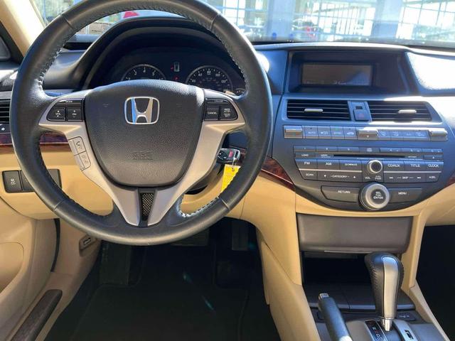 Photo of 2010 White Diamond Pearl Honda Accord Crosstour