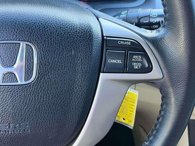 Photo of 2010 White Diamond Pearl Honda Accord Crosstour