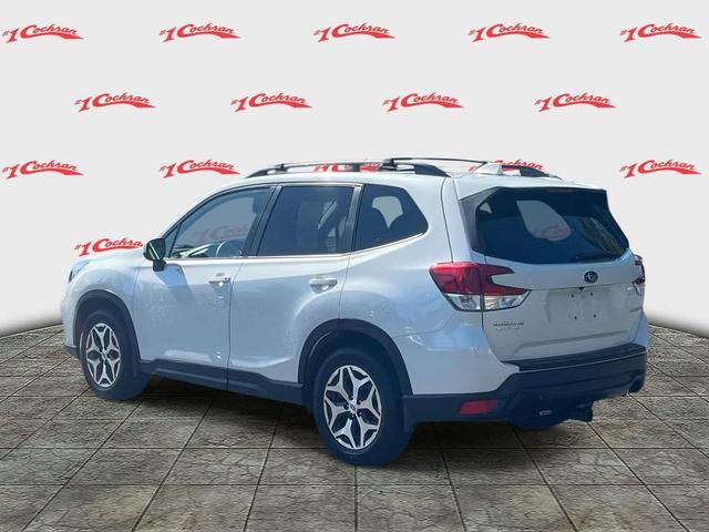 Photo of 2019 Crystal White Pearl Subaru Forester