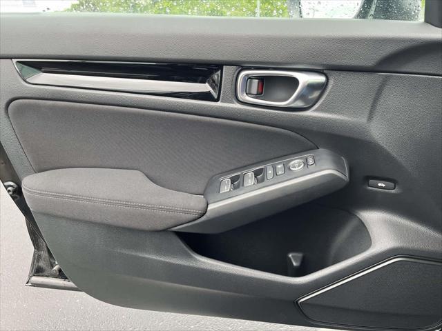Photo of 2025 Crystal Black Pearl Honda Civic Hybrid