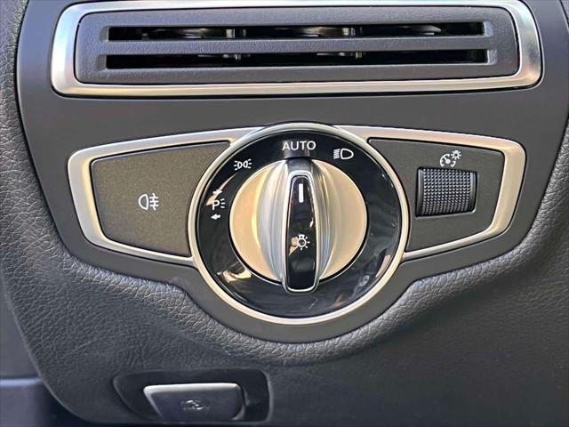 Photo of 2016 GRY/Grey Mercedes-Benz C-Class