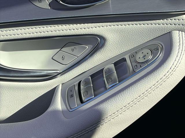 Photo of 2016 GRY/Grey Mercedes-Benz C-Class