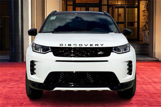 Photo of 2025 Fuji White Land Rover Discovery Sport