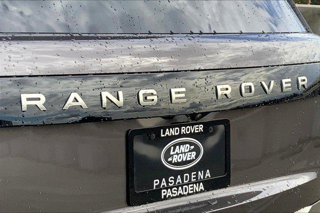 Photo of 2025 Charente Grey Land Rover Range Rover