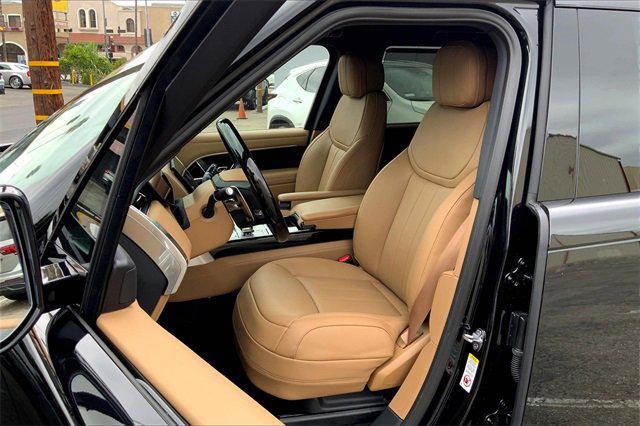 Photo of 2025  Land Rover Range Rover