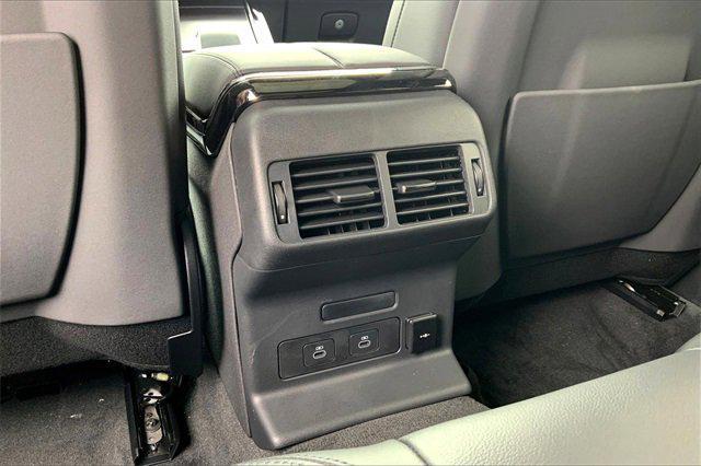 Photo of 2026 Santorini Black Metallic Land Rover Range Rover Velar