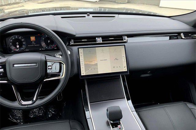 Photo of 2026 Santorini Black Metallic Land Rover Range Rover Velar