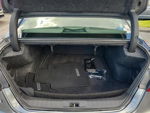 Photo of 2018 Gun Metallic Nissan Maxima