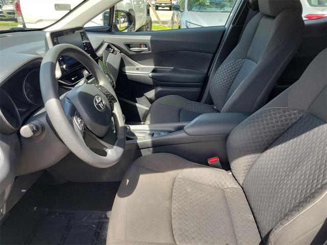 Photo of 2020 Silver Knockout Metallic Toyota C-HR